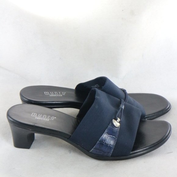 MUNRO Navy/Black Wide Strap Open Toe Sandals 8 W - Picture 2 of 8